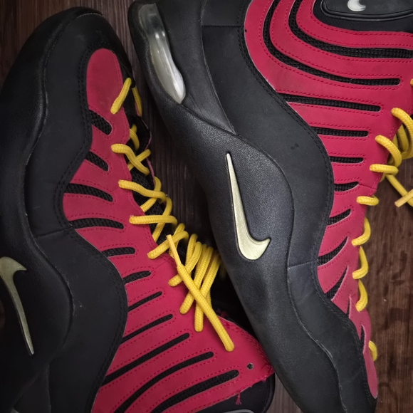 Jordan AIR BAKING Black and RED Sneakers with Yellow Laces main image 4